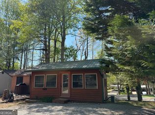 111 Maple Wood Ln, Cleveland, GA