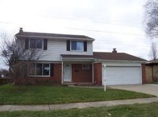 11136 Madeline Dr, Warren, MI 48093