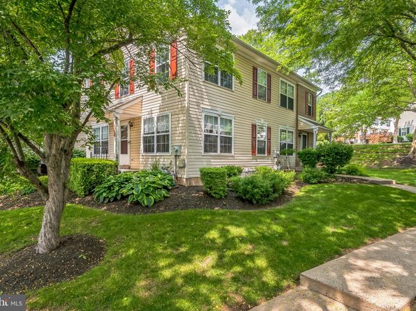 3914 Captain Molly Cir #AIN