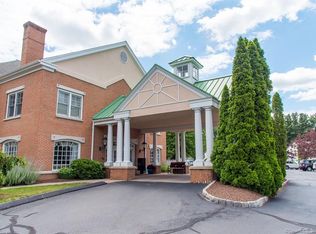 40 Southwick Ct UNIT 103, Cheshire, CT 06410