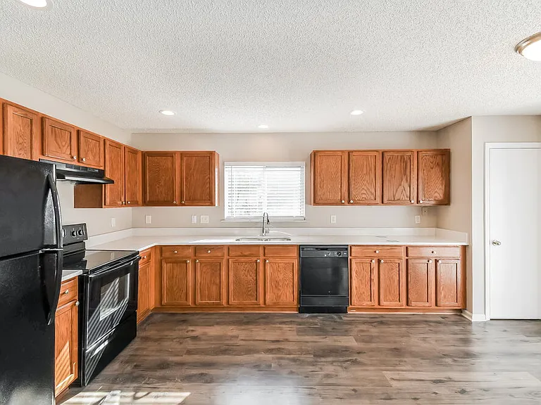 2168 Fresco Dr — Photo 8