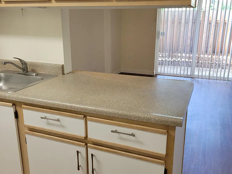 River Place — Photo 11
