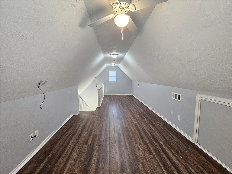 25411 T K C Rd — Photo 10
