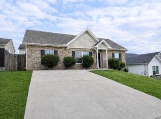 139 Dreville Dr, La Vergne, TN 37086