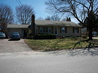 121 Priscilla Rd, Woonsocket, RI 02895