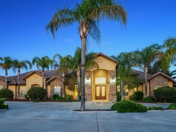 11116 E Dayton Ave, Sanger, CA 93657