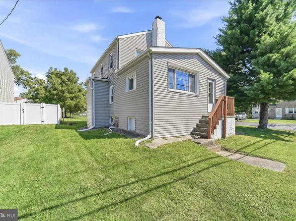 210 Summer Ave, Horsham, PA 19044