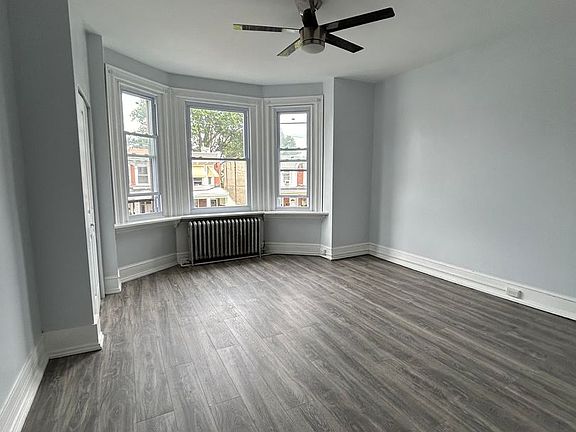 2nd image of 5122 Walton Ave Floor 2