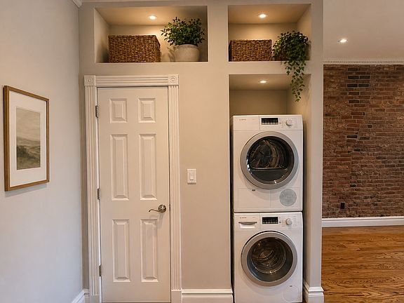3rd image of 234 W 14th St APT 4E