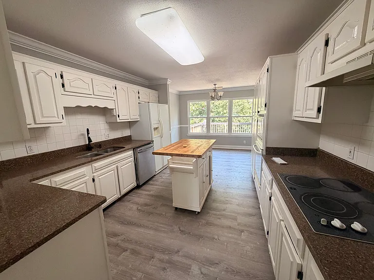 5793 Sunburst Ct — Photo 9