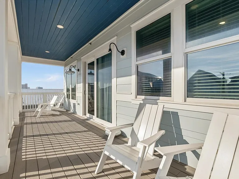8320 Surf Dr — Photo 67