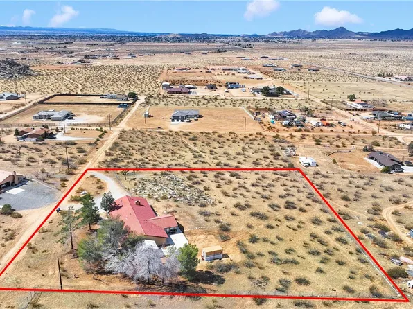 24218 McRoberts Rd, Apple Valley, CA 92307