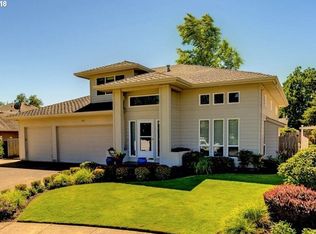 1911 Westlake Loop, Newberg, OR 97132