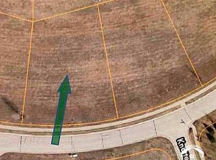 3728 Running Ridge Dr, Lawrence, KS 66049