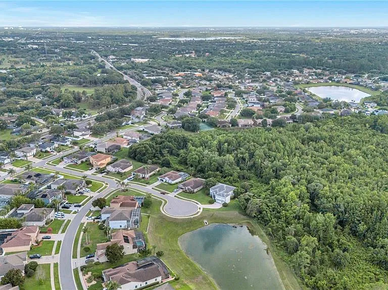 2031 Wintermere Pointe Dr — Photo 27