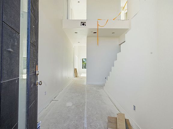 3rd image of 216 Sendera Way