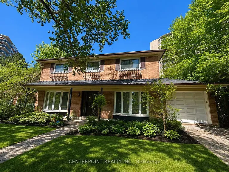 12 Hobart Dr — Photo 1