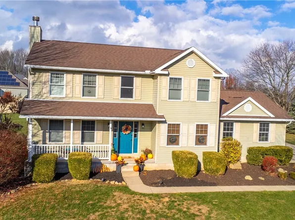 47775 Hidden Springs Dr, Saint Clairsville, OH 43950
