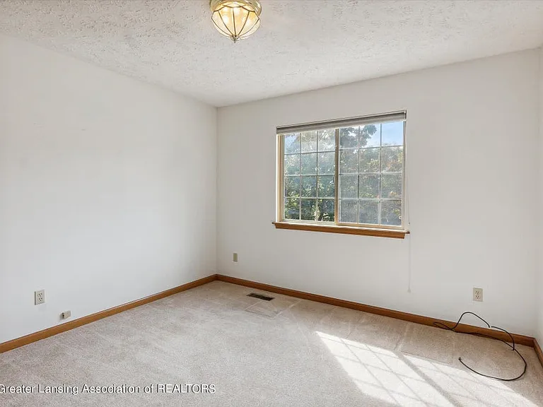 3718 Taos Cir — Photo 25