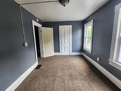 80 Parsells Ave — Photo 10