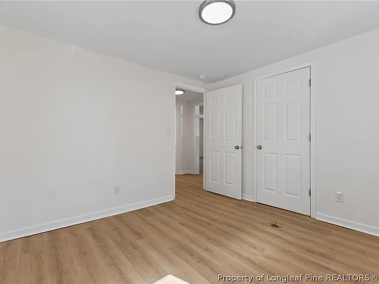 5109 Higgins St — Photo 10