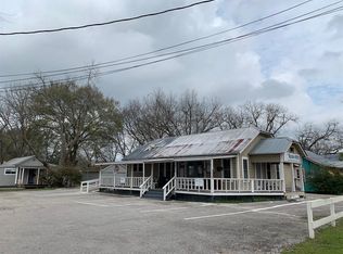 310 E Main St, Tomball, TX 77375