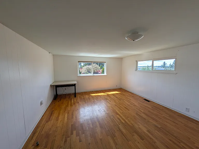 Upstairs bedroom