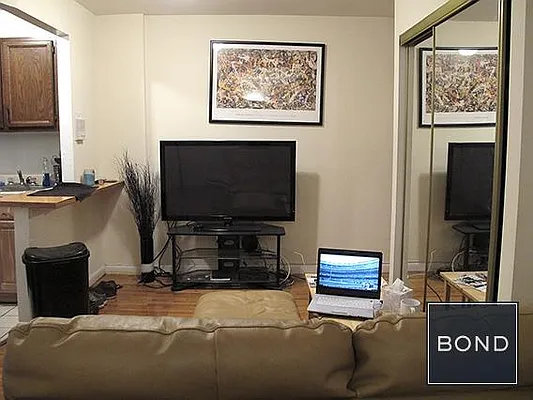 Rented by Bond New York | media 8