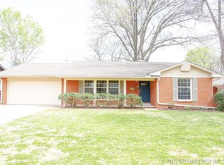 5211 S Columbia Ave, Tulsa, OK 74105