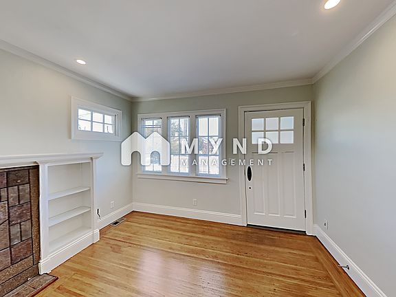 2nd image of 3950 Forest Hill Ave