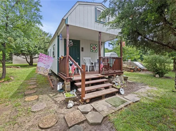 2428 Hackberry Rd, Fort Scott, KS 66701