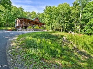 99 Upper Cross Rd, Honesdale, PA 18431