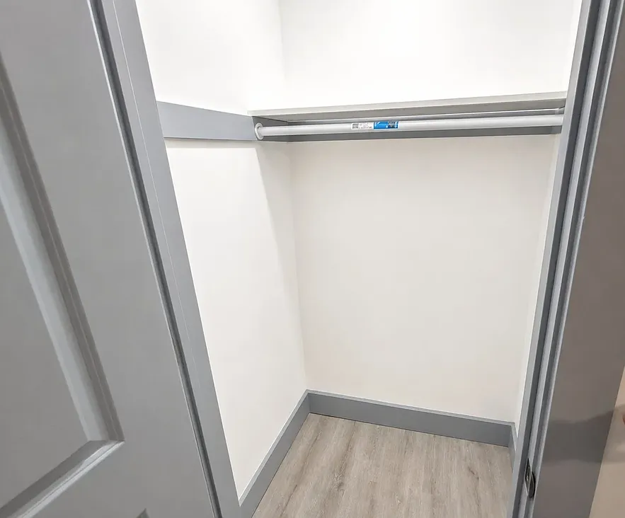 4 bed, 1008 sqft, $2,399 — Photo 3