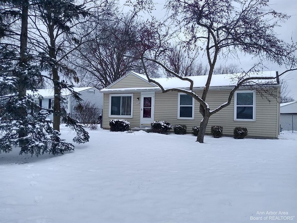 1st image of 10 W Eden Ct
