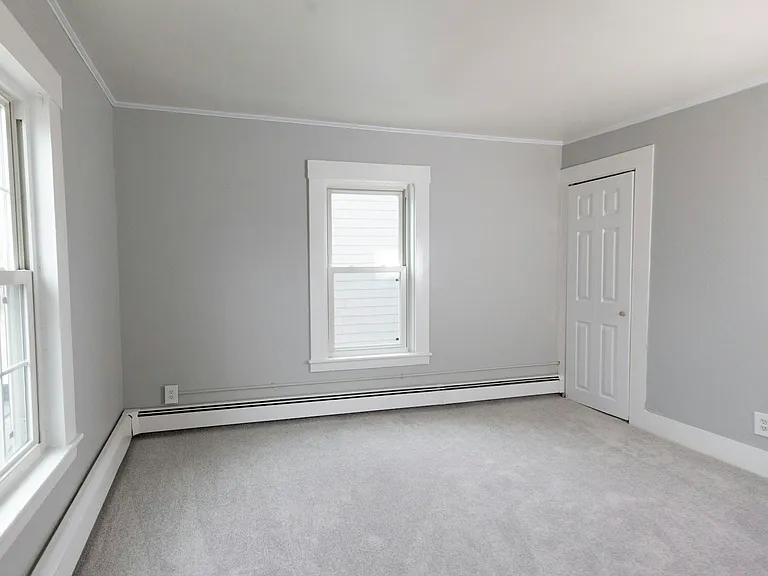 87 Glass St — Photo 11