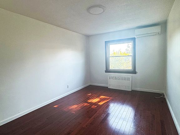 5th image of 20-35 46th St #2