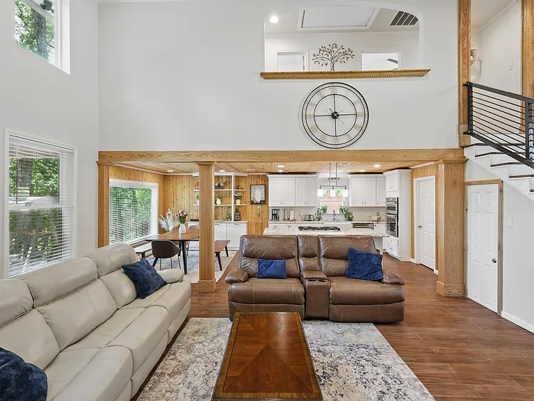 +Eco-friendly features 
+Landlord pays up to $400/month in utilities