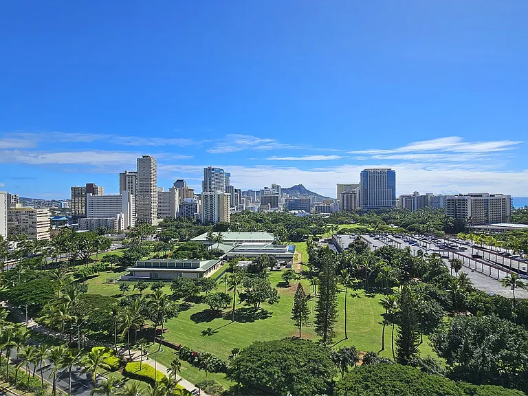 1910 Ala Moana Blvd #17B-17B-17B — Photo 4