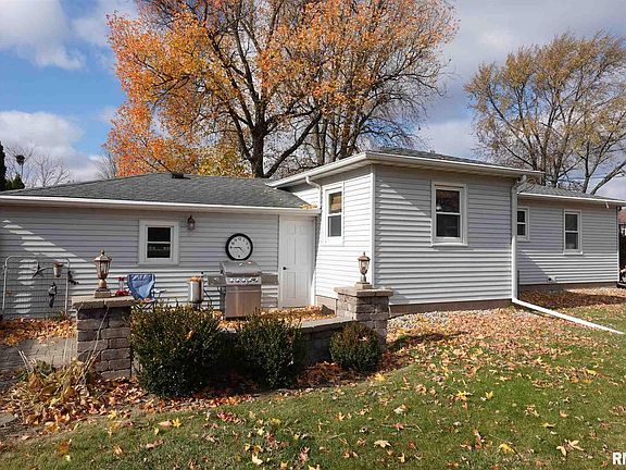 5th image of 955 Dayton Dr