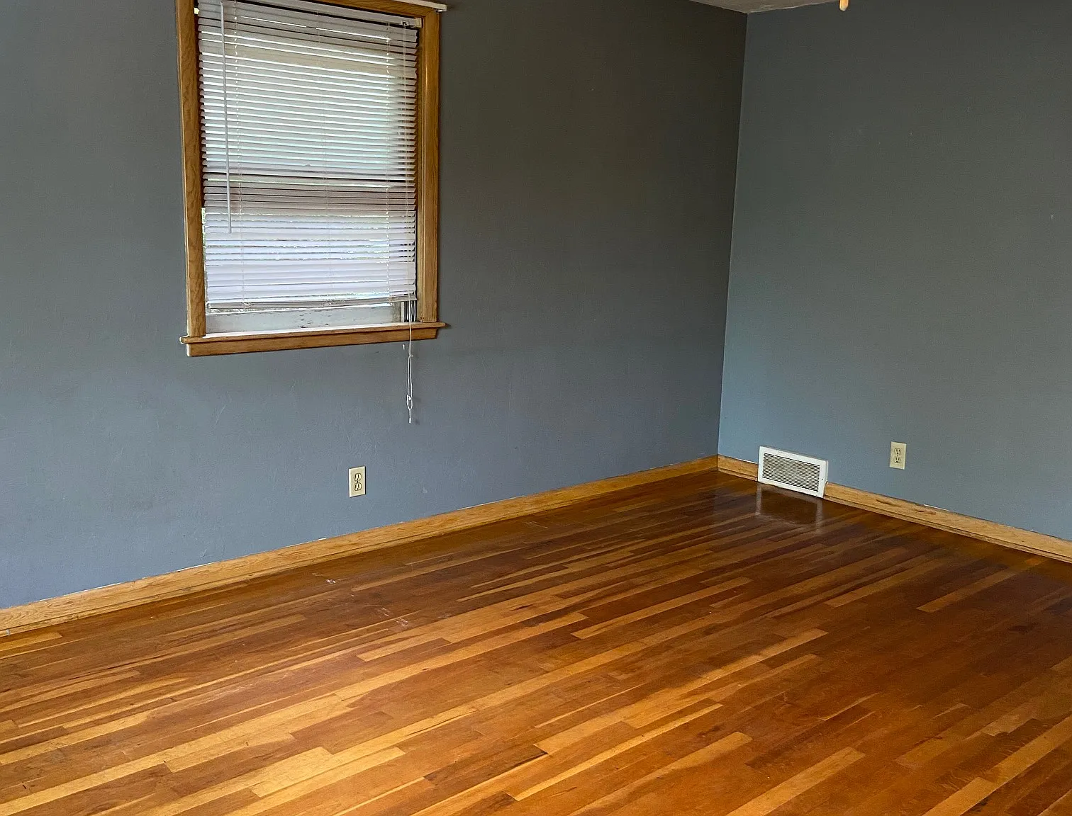 1 bed, 900 sqft, $900 — Photo 2