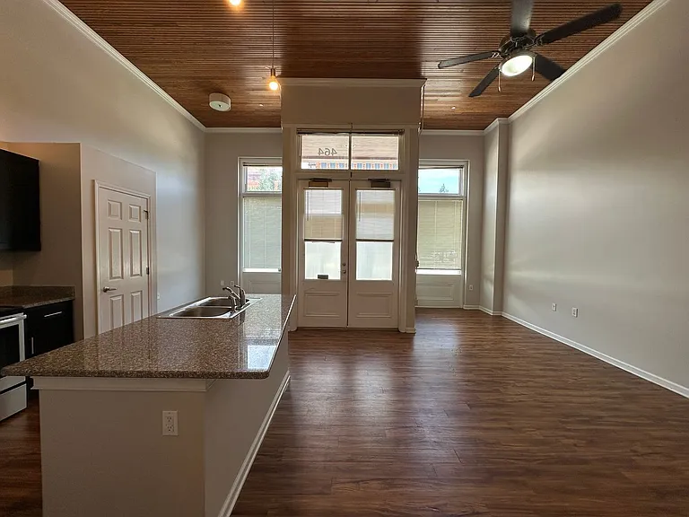 Lofts at Poplar Pointe — Photo 16