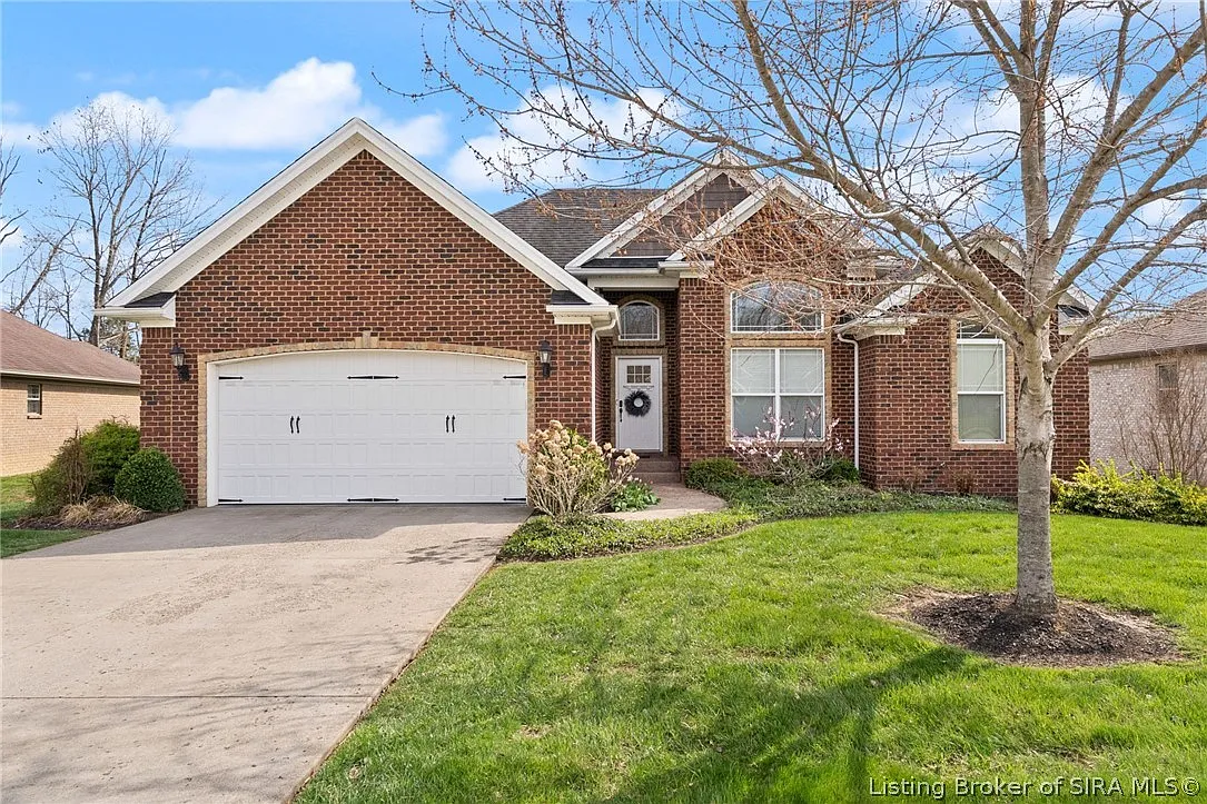 2799 Crescent Hill Drive photo 1