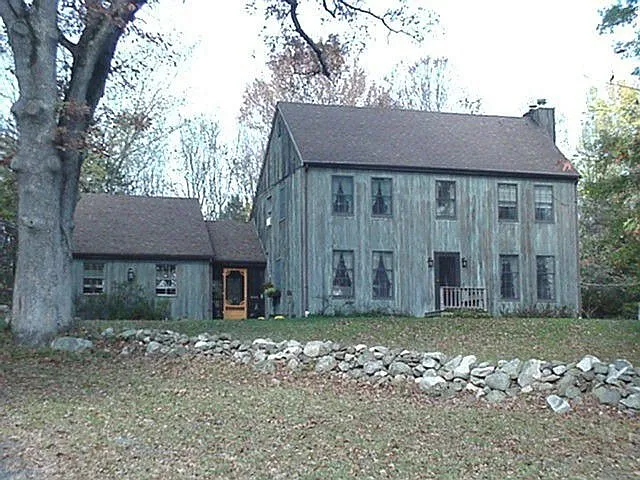 680 Albany Post Rd photo 1