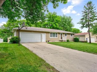 1401 Spring Rd, Faribault, MN 55021