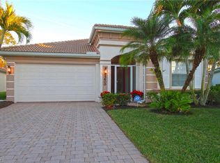 5600 Lago Villaggio Way, Naples, FL 34104