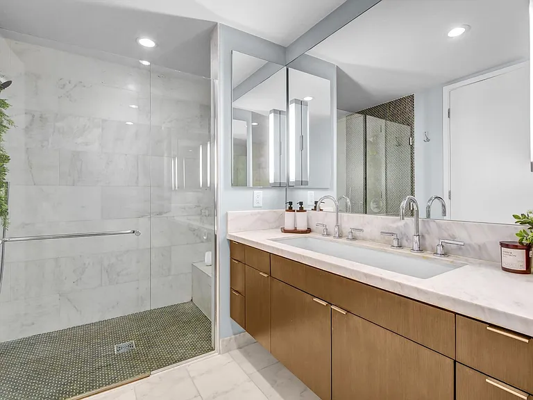 1705 Ocean Ave #210 — Photo 19