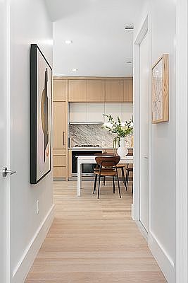 4th image of 517 W 29th St APT 4D