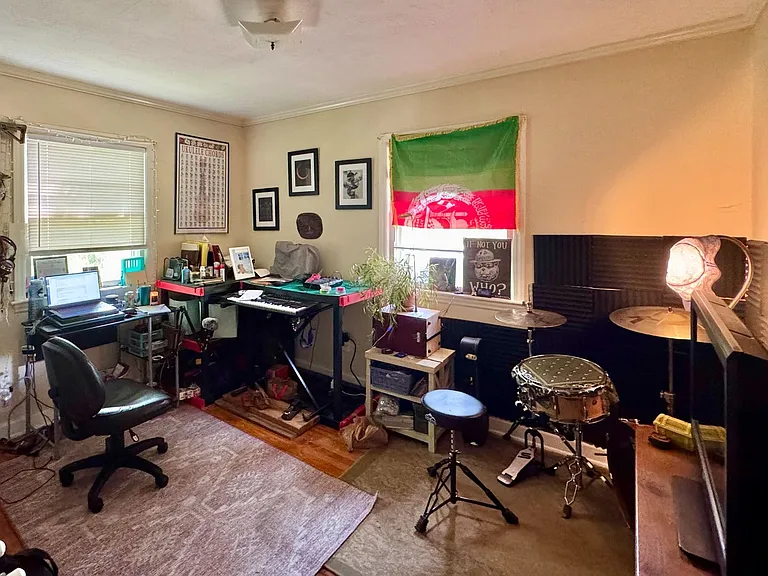 410 S Greensboro St — Photo 14