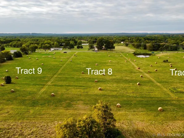 8598 E 480th Rd, Claremore, OK 74019