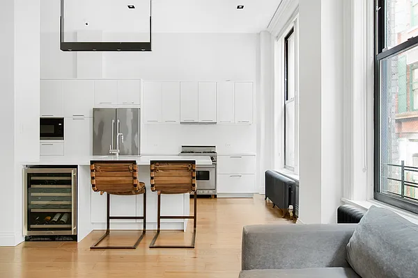 Sold by SERHANT. | media 4